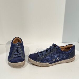 Comfortiva Align Blue Lace-Up Tennis Shoes